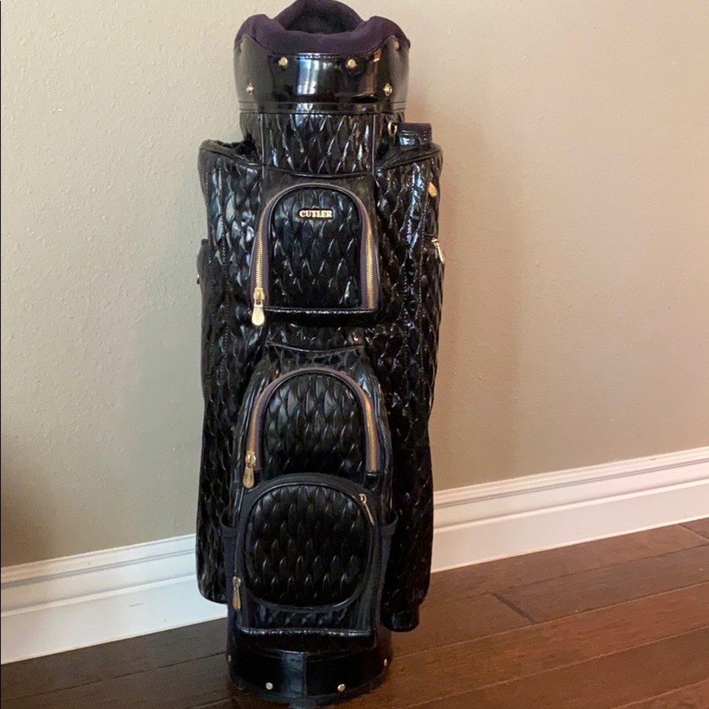 Gorgeous designer Cutler Golf Bag Black😍😍❤️⛳️⛳️